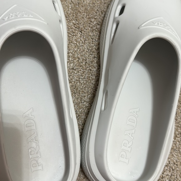 Prada - Mellow triangle logo mules - Picture 2 of 5